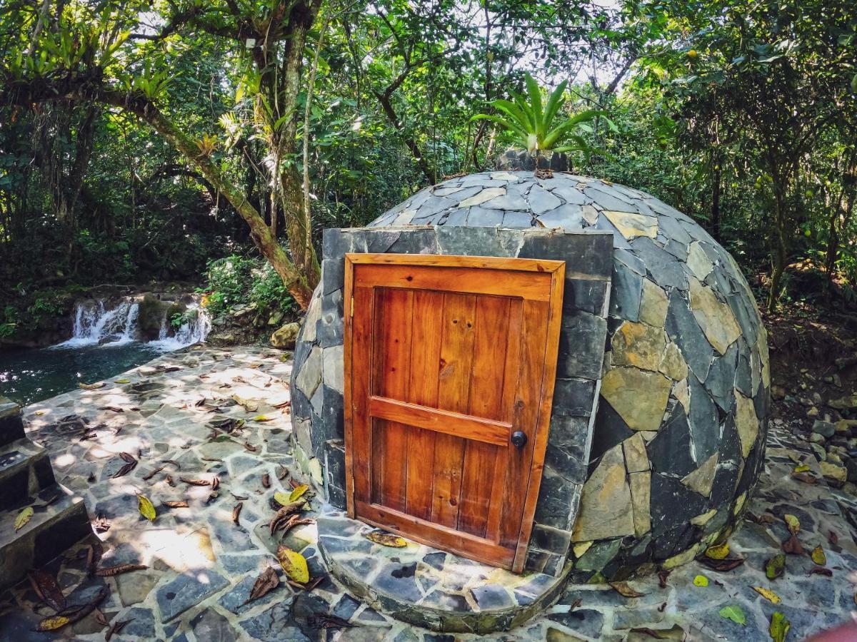 Hotel Cerveceria James Xilitla Exteriör bild